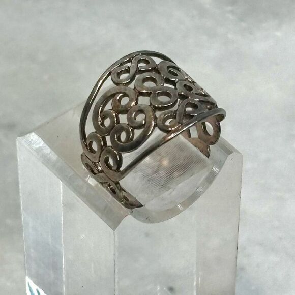 Anthropologie Silver Swirl Scroll Filigree Open Work Band Wide Ring Size 8.25 - Picture 2 of 4
